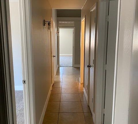 3rd image of 742 E Dragon Springs Dr