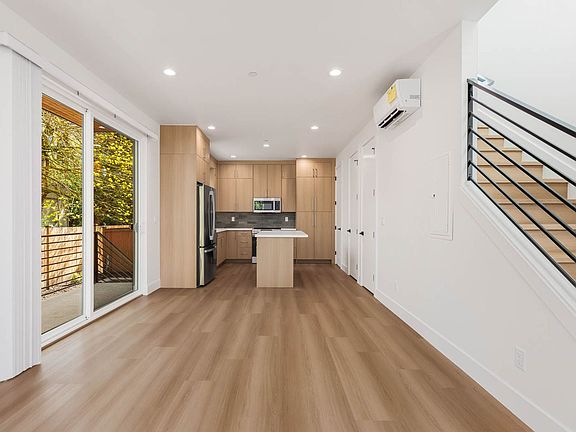 5th image of 106 6th St S