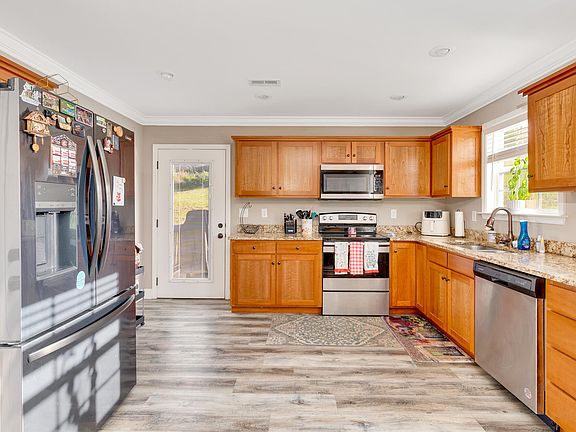 3rd image of 352 Hungry Hollow Rd SE