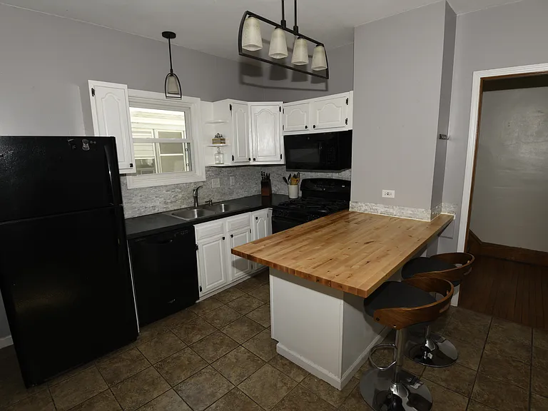 531 Tennyson Ave — Photo 14