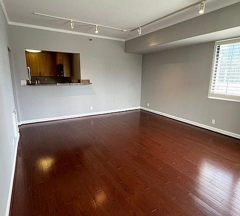 5th image of 1 Daniel Burnham Ct APT 504
