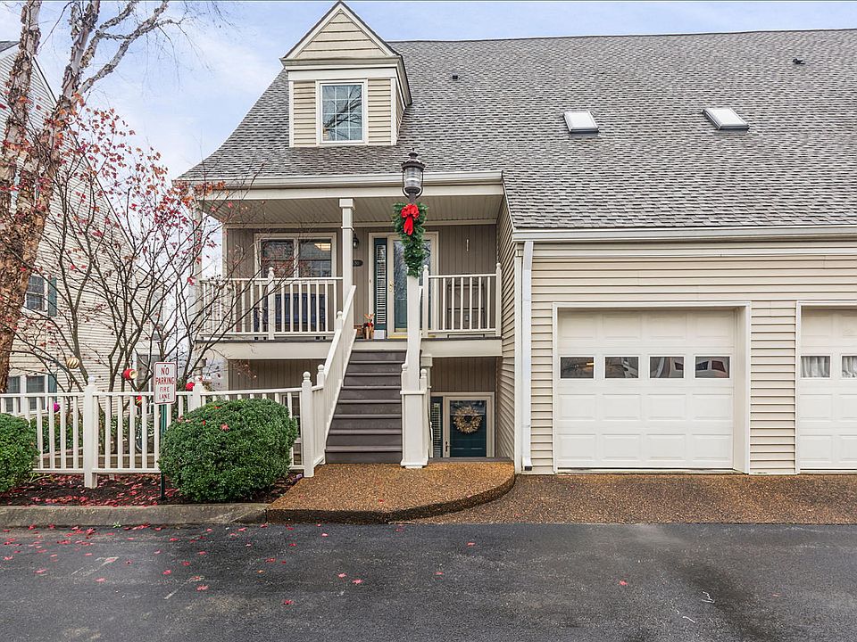 1st image of 528 Riverfront Way