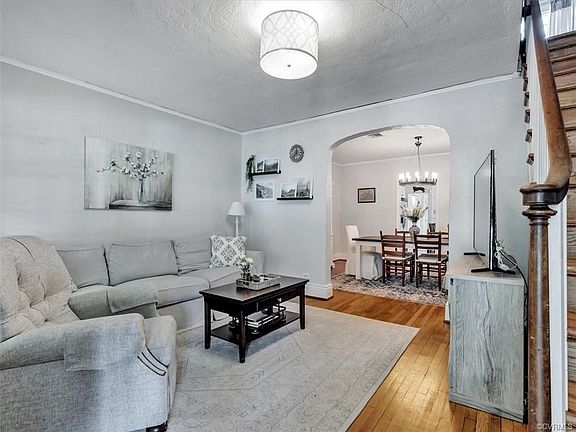 3rd image of 2628 Kensington Ave