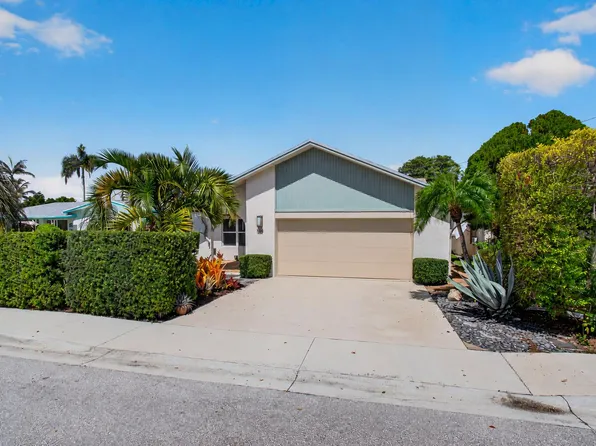 1315 N Lakeside Drive, Lake Worth Beach, FL 33460