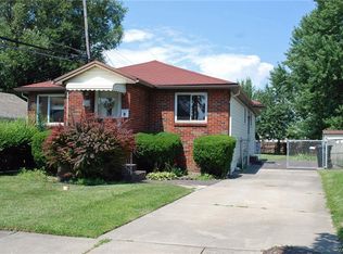 16 Malvern Curv, Tonawanda, NY 14150