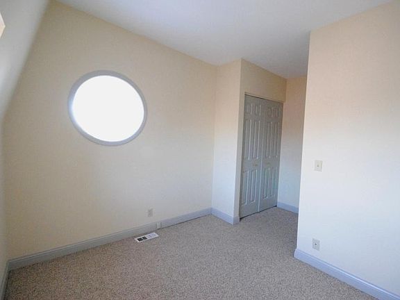 5th image of 1000 Geyer Ave APT C