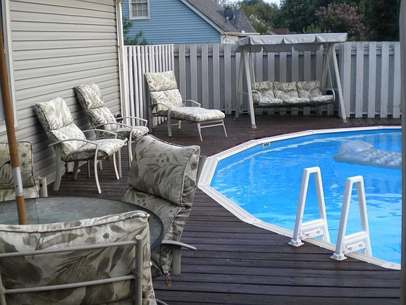 back deck and pool