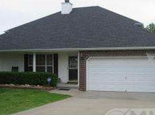 2210 Fairway Dr, Joplin, MO 64804
