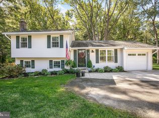 6111 Wilmington Dr, Burke, VA 22015