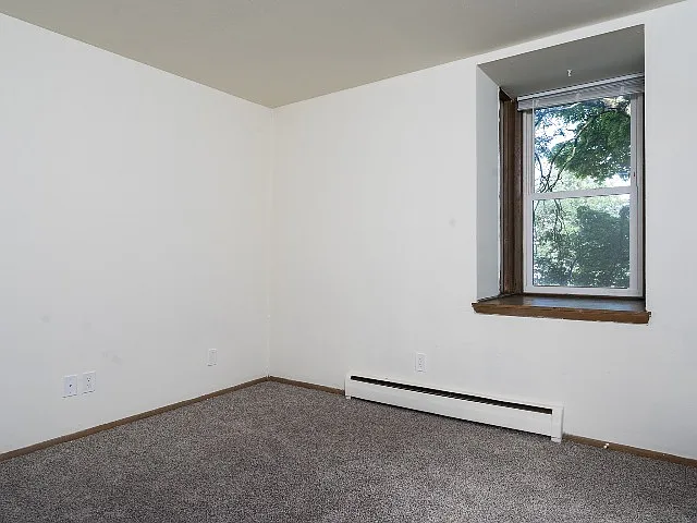 1 Bed / 1 Bath - 700 SF - Bedroom 1 Bed / 1 Bath - 700 SF - Bedroom