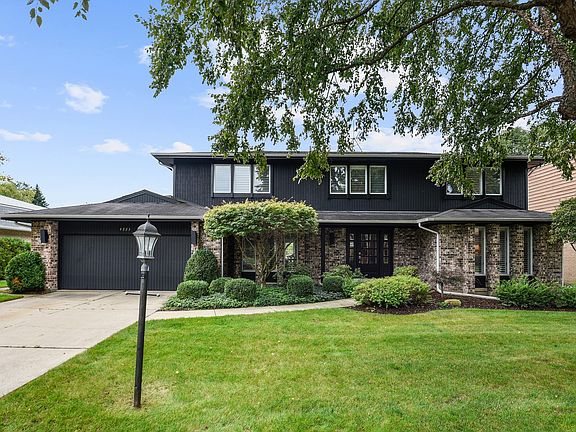 2nd image of 4333 Oak Knoll Ct