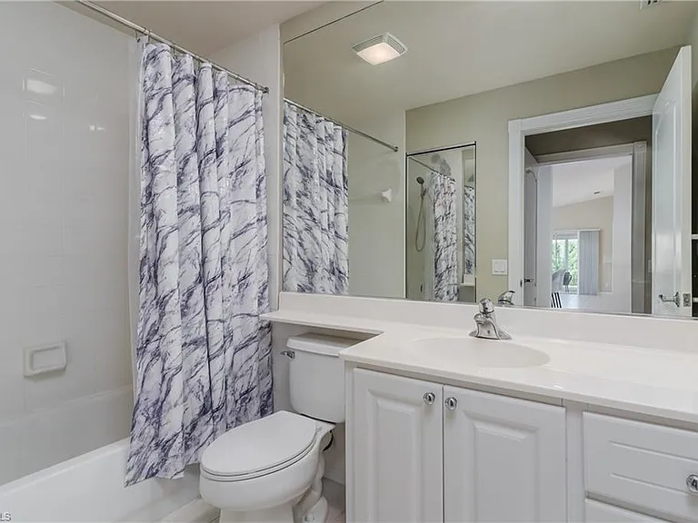 4949 Kingston Way — Photo 18