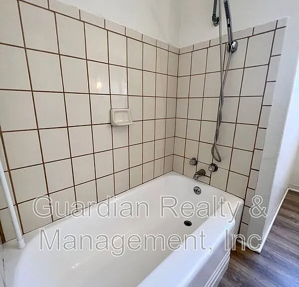 535 W Edgemont Ave — Photo 5