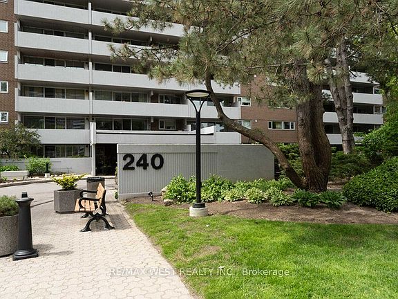 3rd image of 240 Scarlett Rd #807