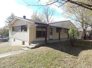 11407 E Peery St, Independence, MO 64054