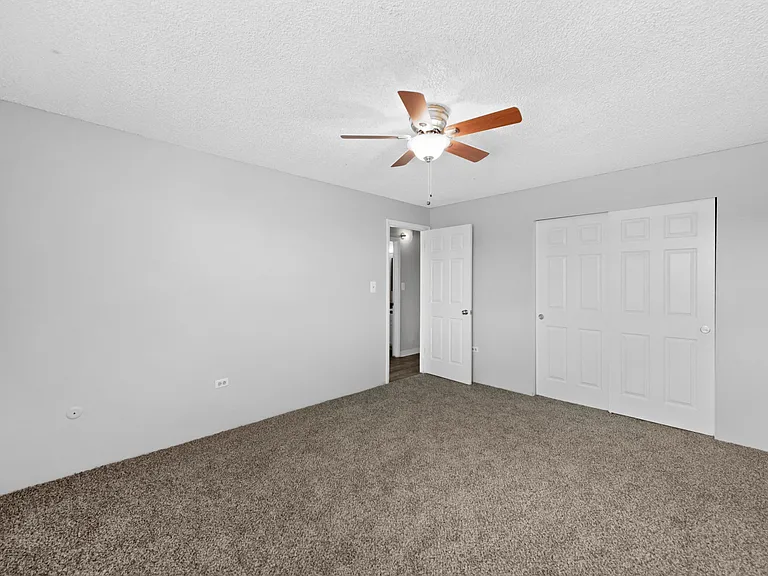 The Wesley Apartments — Photo 17
