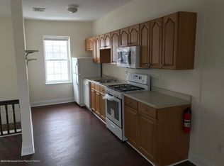 154 Main St APT 202, Matawan, NJ 07747