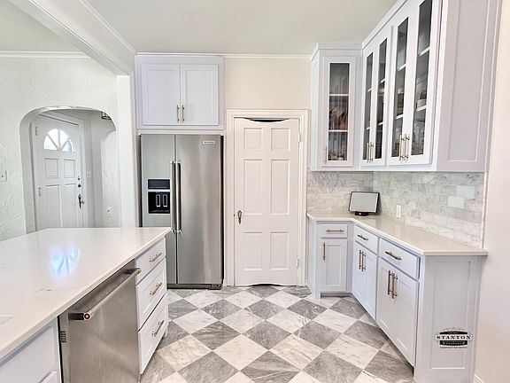 2nd image of 3801 Mattison Ave #A