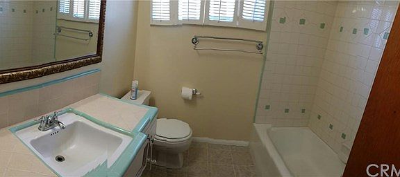 2nd image of 709 S Santa Fe Ave