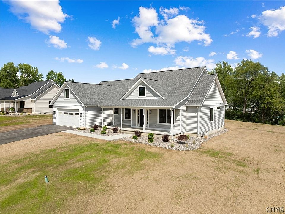 1st image of 102 Stonebrooke Dr