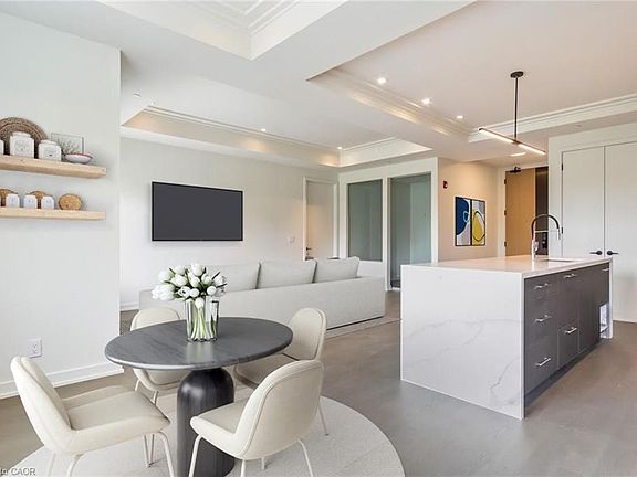 2nd image of 123 Maurice Dr #201