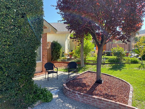 2nd image of 467 Curie Dr