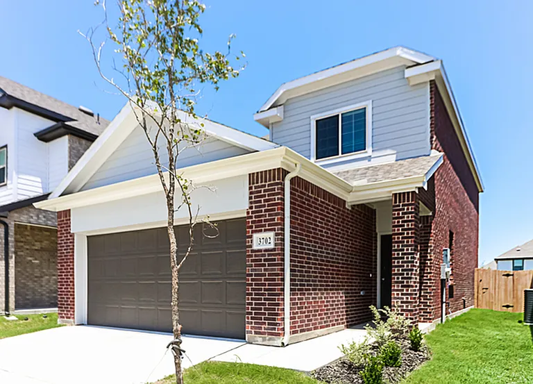 3702 Ruth Dr — Photo 3