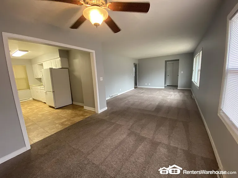 1417 Cummins Pkwy — Photo 6