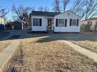 203 Elmdale St, Carlsbad, NM 88220