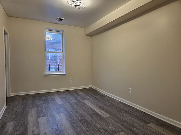 5th image of 18 Van Houten St APT 3