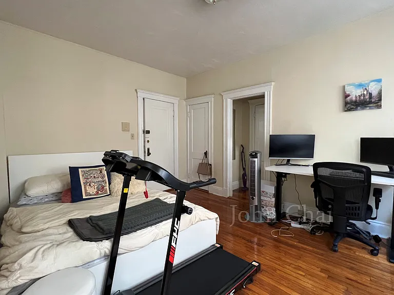 225 Kelton St #3 — Photo 7