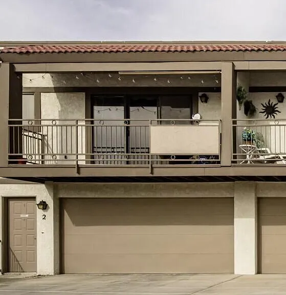 2121 Magnolia Dr #2 — Photo 1