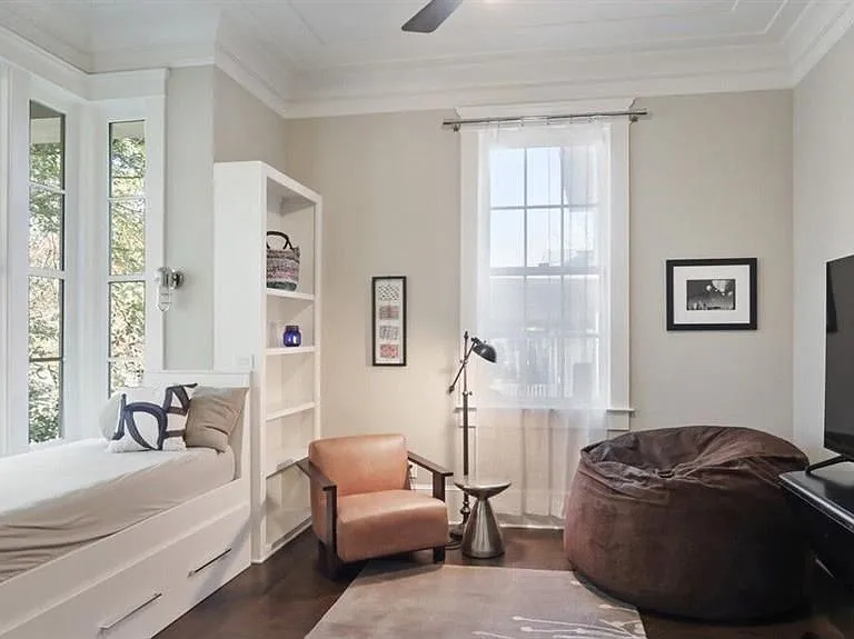 1013 Euclid Ave — Photo 3