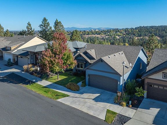2nd image of 1819 S Canyon Woods Ln