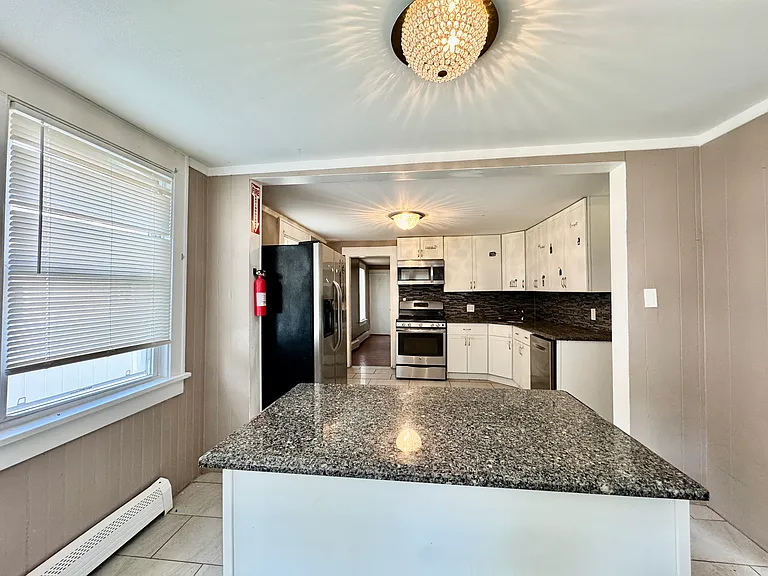 380 Seminary Ave #1 — Photo 5