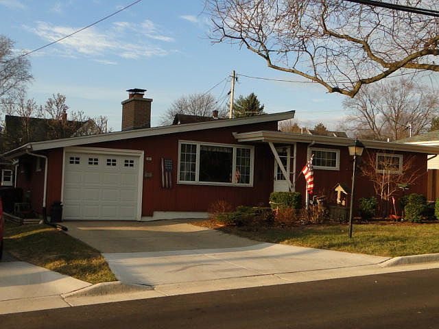 1st image of 509 Racine St