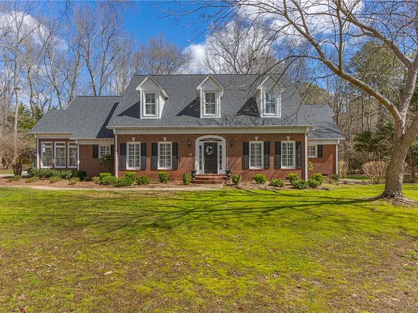 712 Brown Ave, Belton, SC 29627