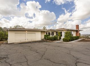 2071 Alta Vista Dr, Vista, CA 92084