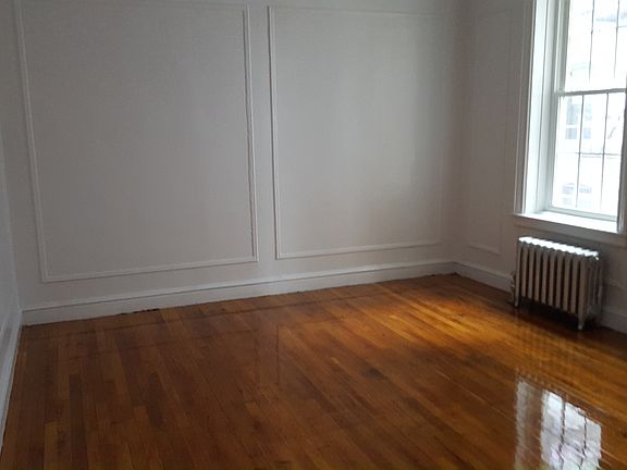 3rd image of 642 E 233rd St APT 3E
