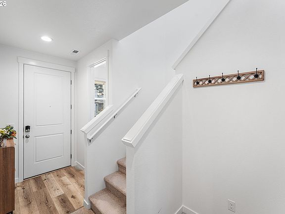 5th image of 13310 NE 83rd Way