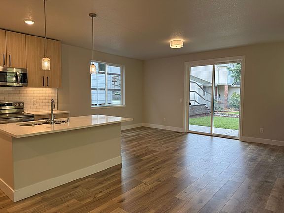 3rd image of 9810 NE 29th Ave