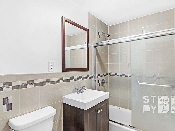 4th image of 1146 Dekalb Ave #3D