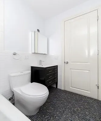 Rented by Voro New York | media 25