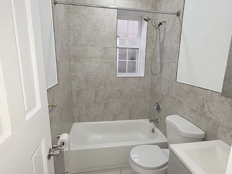 1136 Saint Marks Ave #2F — Photo 9