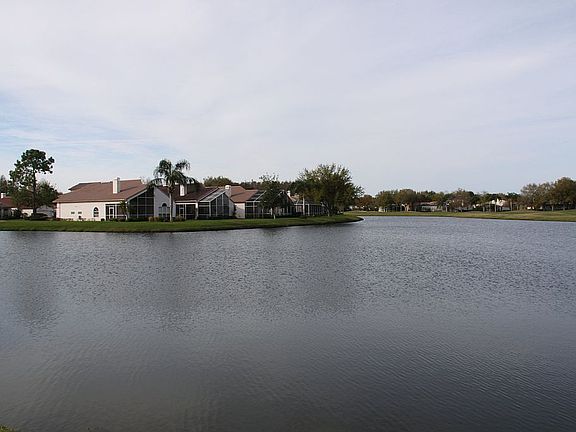 4th image of 1062 Dartford Dr