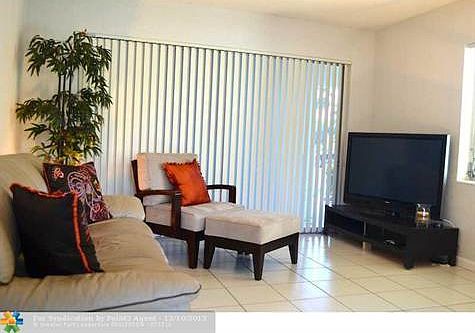 4th image of 1000 SE 4th St APT 116