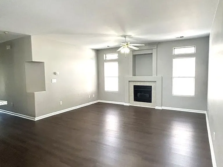 2741 Jacquelyn Ln — Photo 4