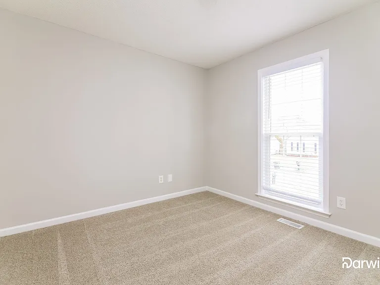 111 Zircon Ln — Photo 9