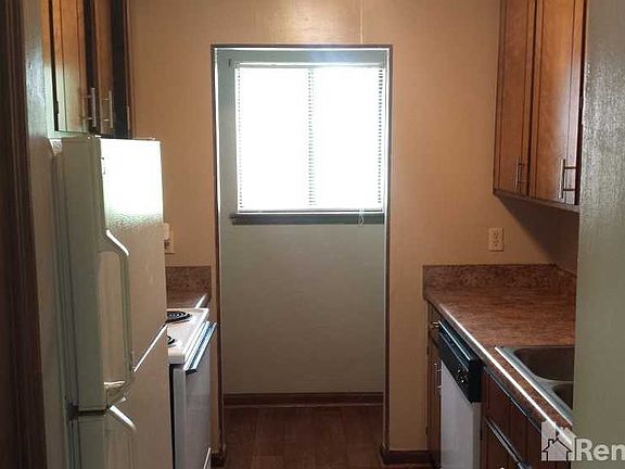 2nd image of 1519 Willow Bend Way APT C