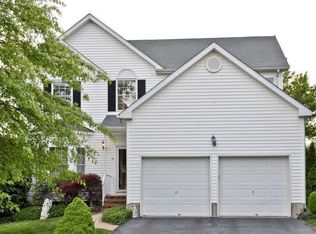 45 Murphy Dr, Bridgewater, NJ 08807